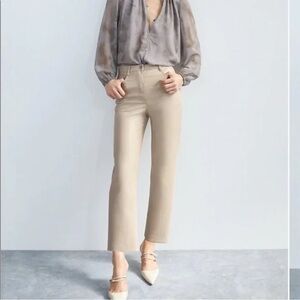 Aritzia Wilfred Melina Cropped Light Taupe Pants Size 4 high-rise straight